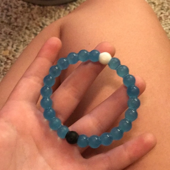 ONE lokai bracelet! - Picture 3 of 4
